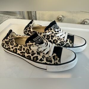 Cheetah print Converse